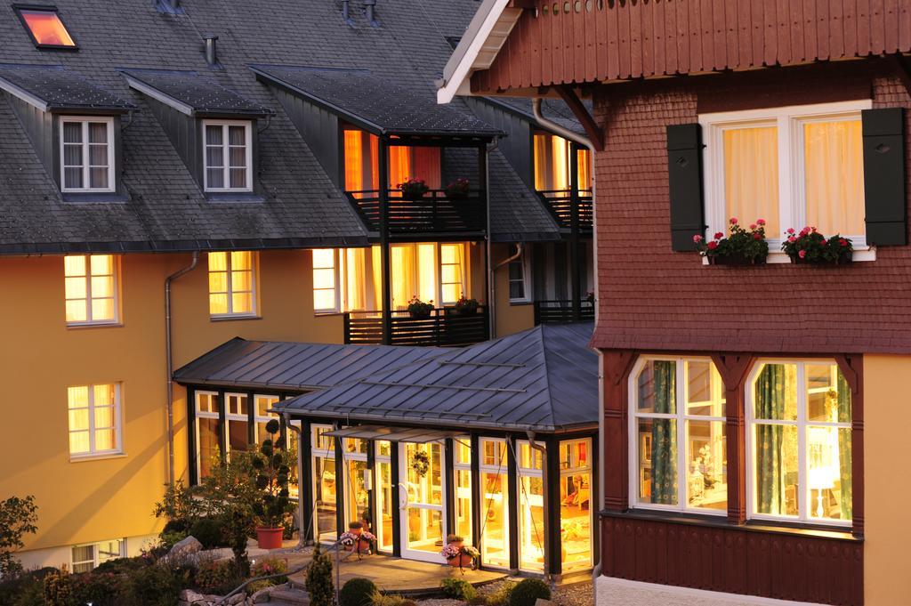 Ferien Residenz Bergfried Hotell Hinterzarten Exteriör bild
