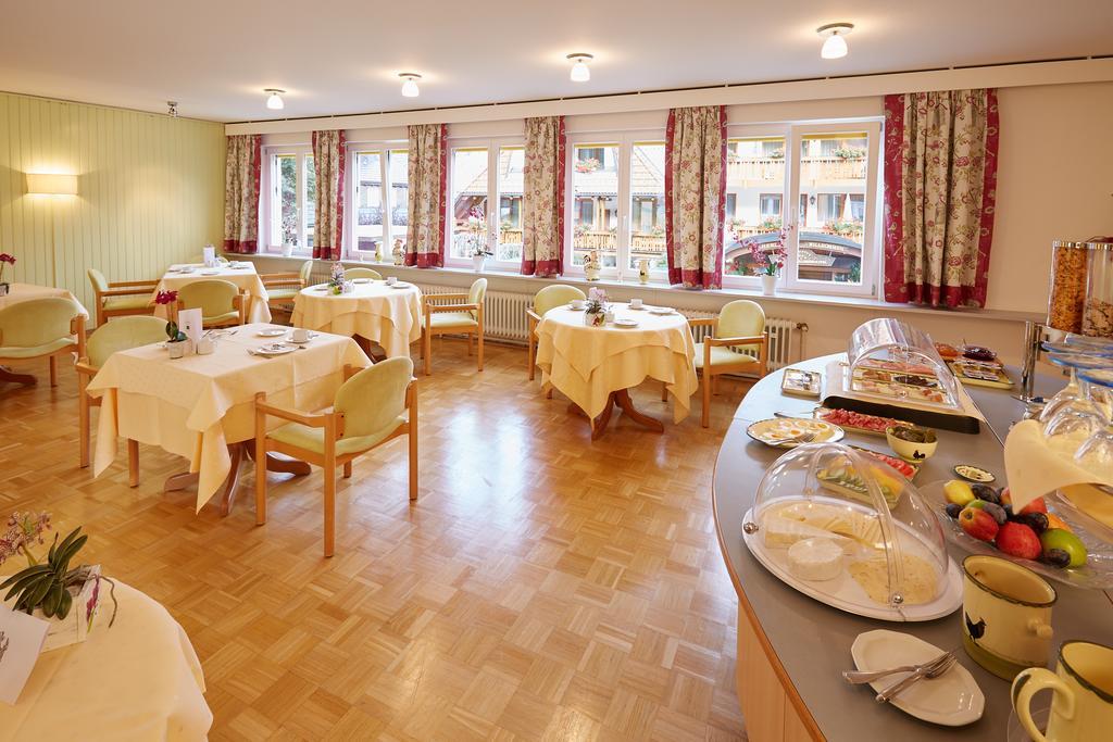 Ferien Residenz Bergfried Hotell Hinterzarten Exteriör bild